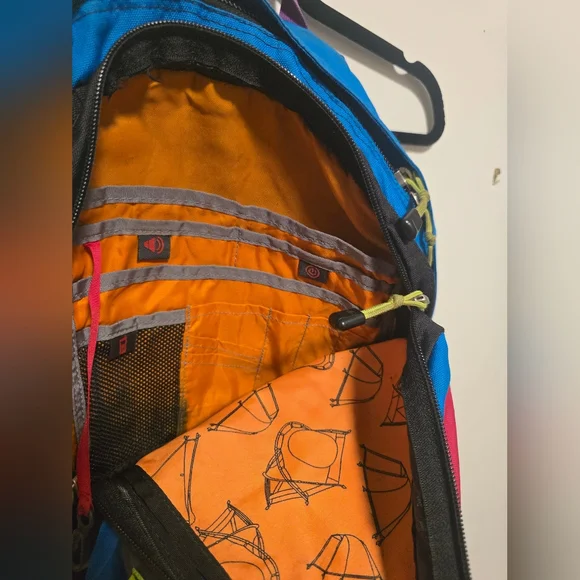 RARE The North Face Hot Shot SE Backpack - Picture 6 of 10